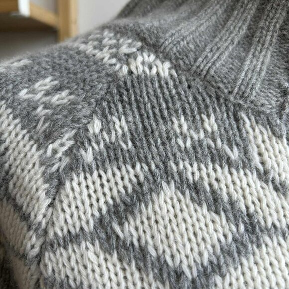 Soaked in Luxury Grey Fair Isle Wool-Blend Button Poncho, Ribbed Collar – US M - Picture 5 of 12